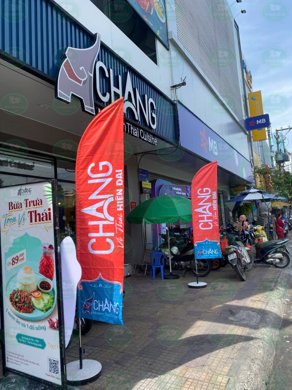 Mẫu cờ phướn cánh buồm - Nhà hàng thái CHANG