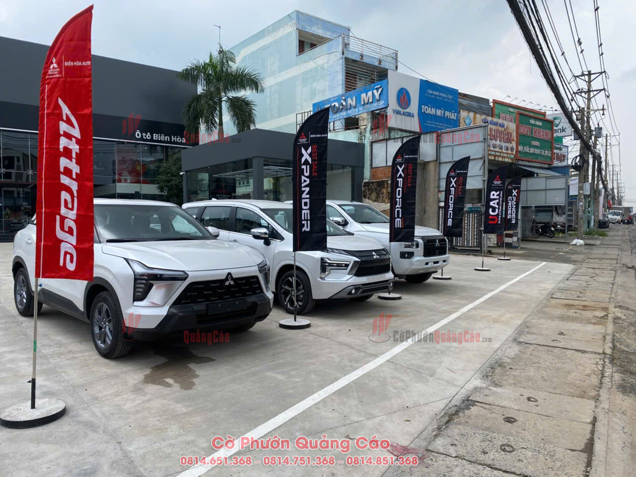Cờ phướn showroom ô tô - Cờ Phướn Quảng Cáo